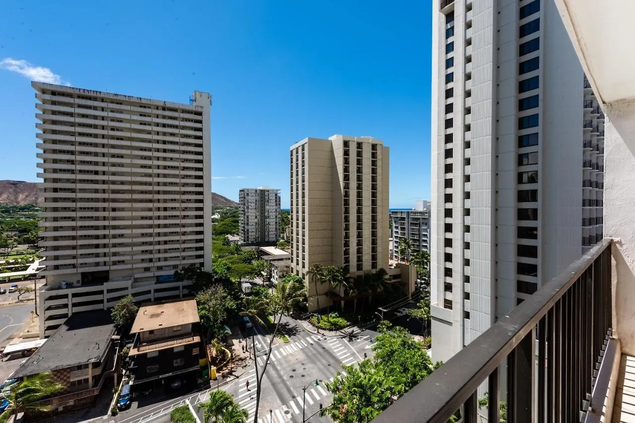 Spacious 14Th Floor Corner Suite, Partial Diamond Head And Ocean Views, Free Parking! Honolulu Apartment