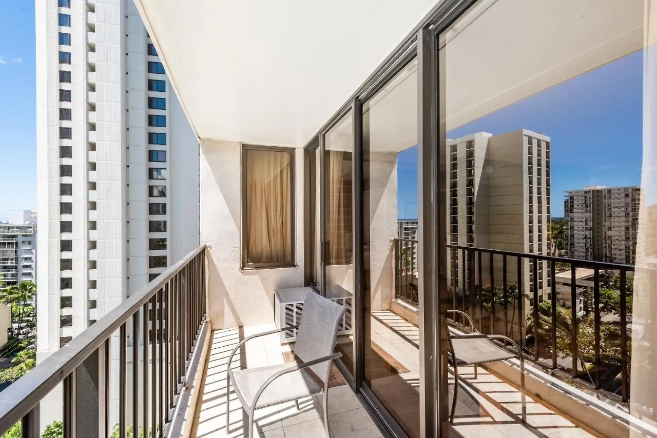 Lägenhet Spacious 14Th Floor Corner Suite, Partial Diamond Head And Ocean Views, Free Parking! Honolulu