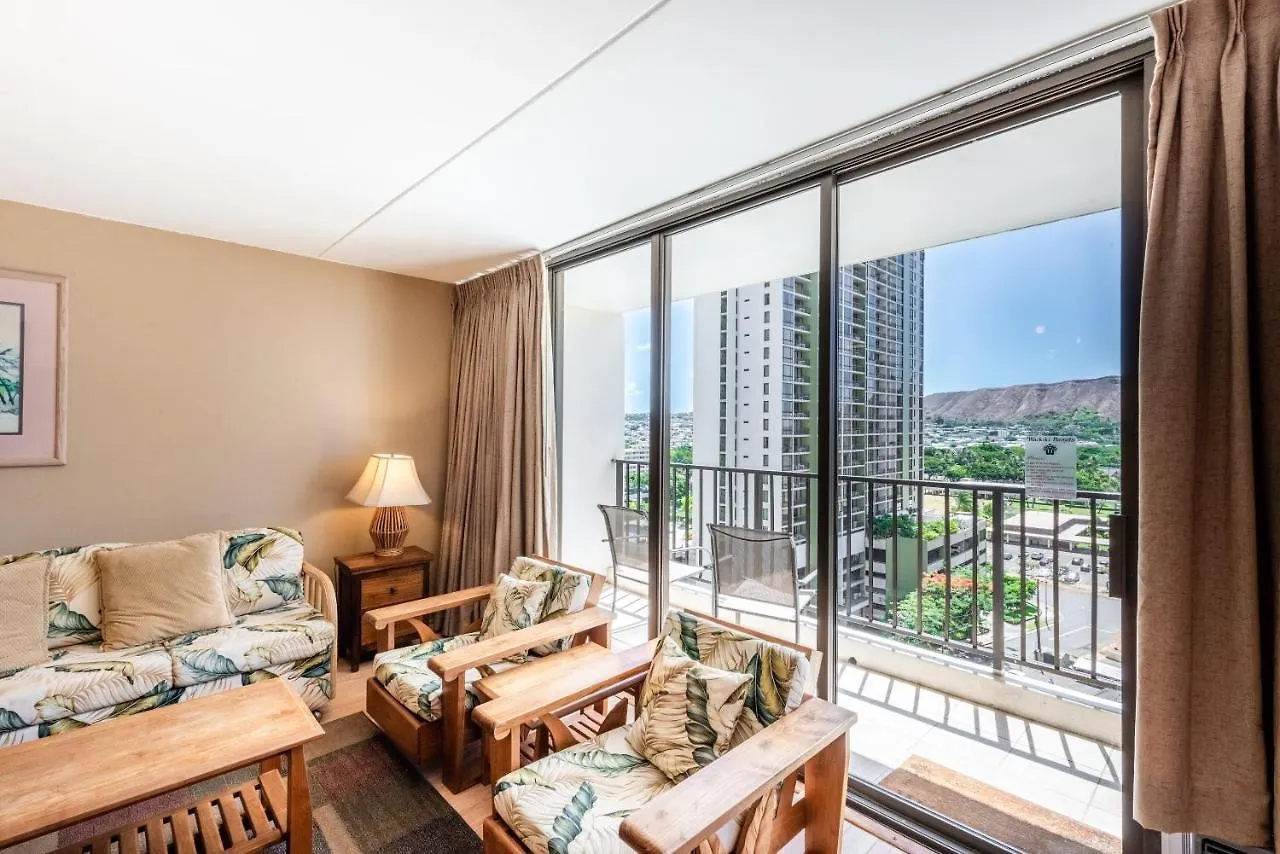Lägenhet Spacious 14Th Floor Corner Suite, Partial Diamond Head And Ocean Views, Free Parking! Honolulu